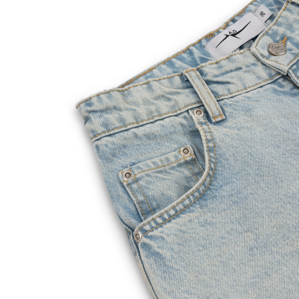 BAGGY DENIM SHORTS - SUN BLEACHED BLUE