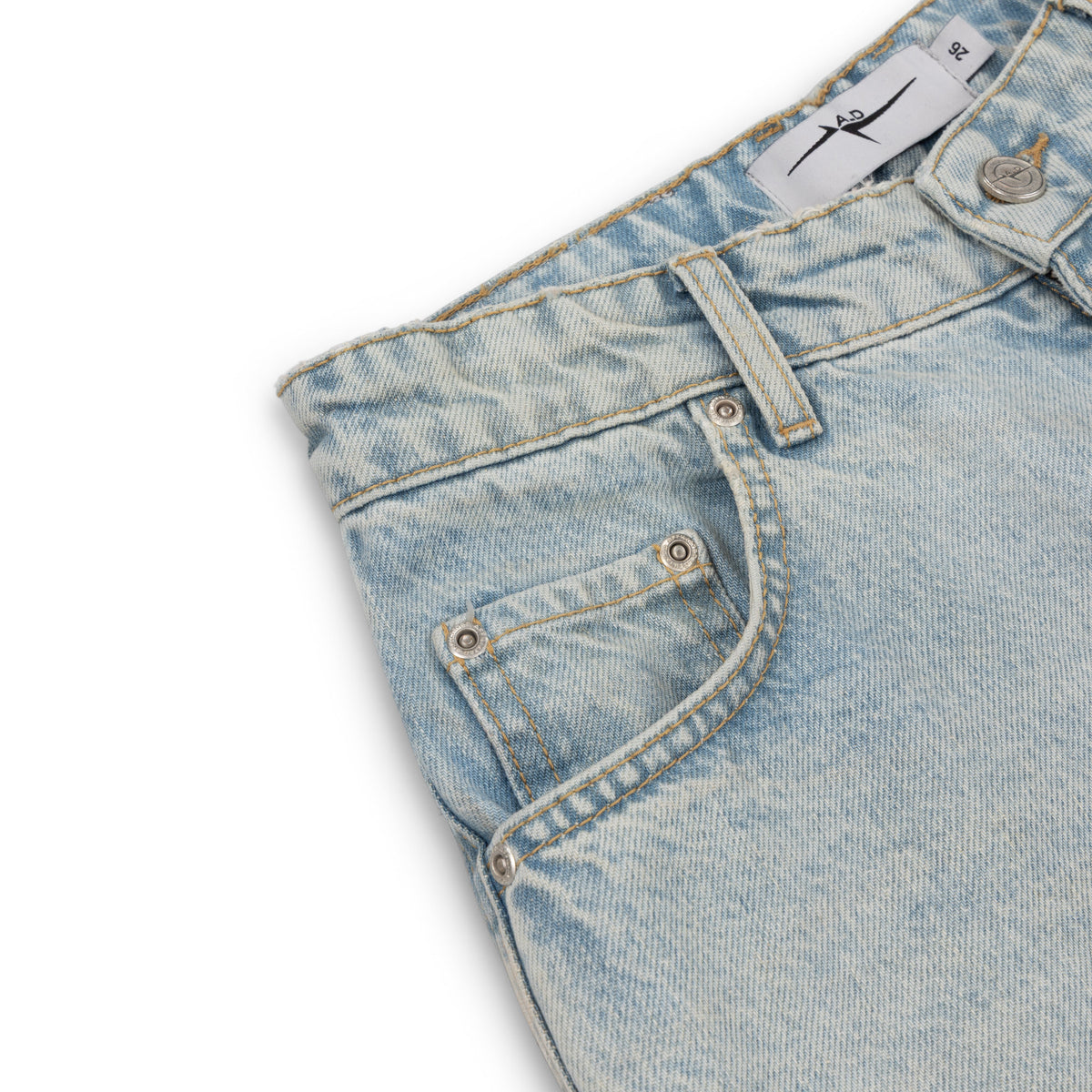 BAGGY DENIM SHORTS - SUN BLEACHED BLUE