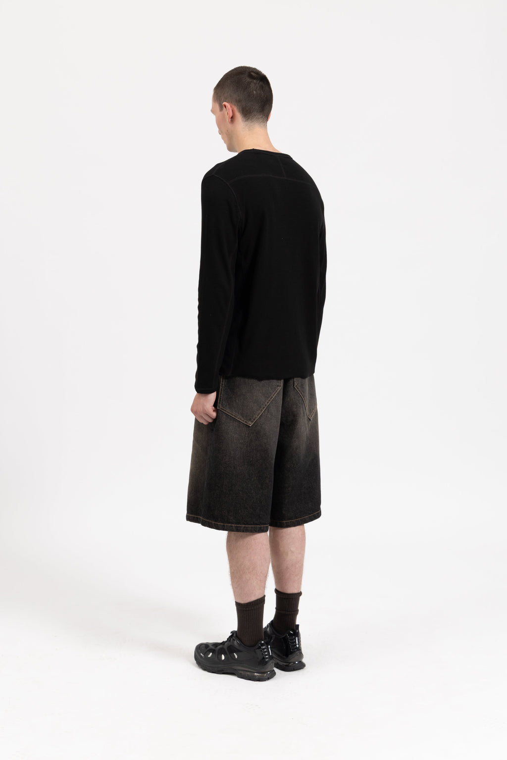 SIGNATURE RIBBED LONGSLEEVE - TRUE BLACK